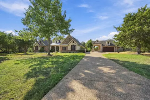 4050 Wisteria Trl, Midlothian, TX 76065