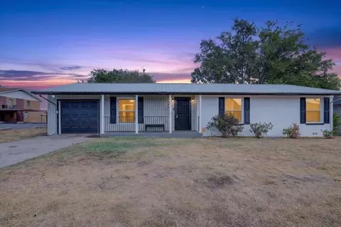 108 N Judd St, White Settlement, TX 76108