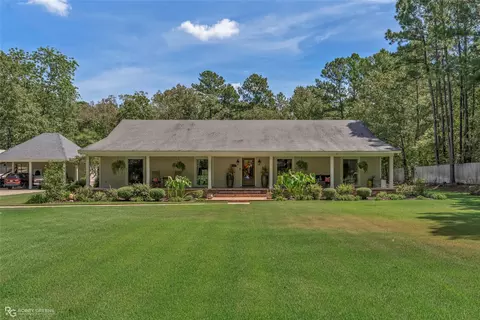 8602 Springwood Rd, Shreveport, LA 71129