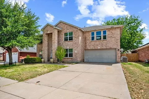 2423 Ranchview Dr, Grand Prairie, TX 75052