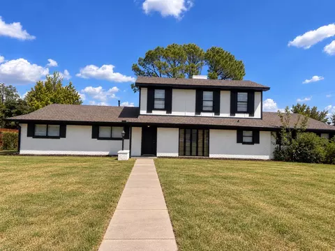 1419 S Rockwall Ave, Terrell, TX 75160