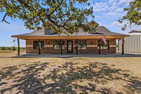 122 County Road 1380, Alvord, TX 76225