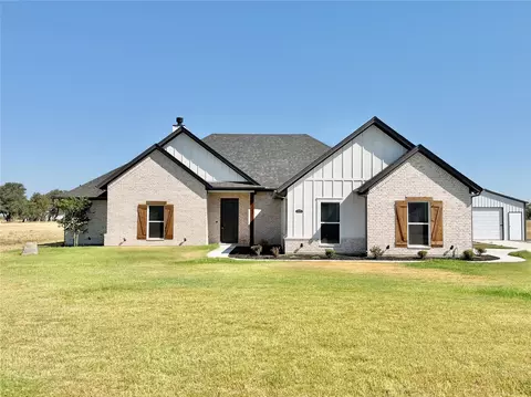 1013 Sabrina Ct, Weatherford, TX 76085