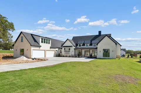 308 Mint Ridge Dr, Burleson, TX 76028