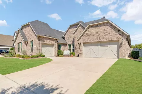 Exterior - 1420 17th St, Argyle, TX 76226 photo 3 of 7