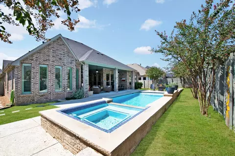 Exterior - 1420 17th St, Argyle, TX 76226 photo 7 of 7