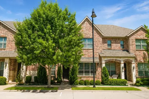 2228 Pinnacle Ln, Flower Mound, TX 75028