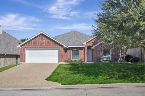 5436 Sierra Ridge Dr, Fort Worth, TX 76123