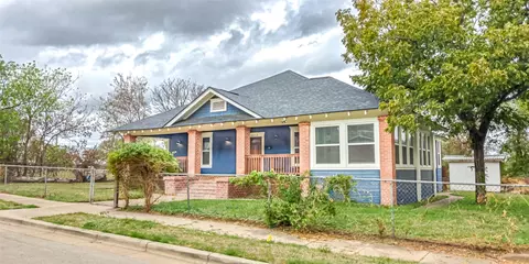 1013 Poindexter St, Fort Worth, TX 76102