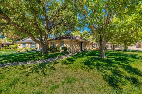 512 E Stone Cir, Wylie, TX 75098
