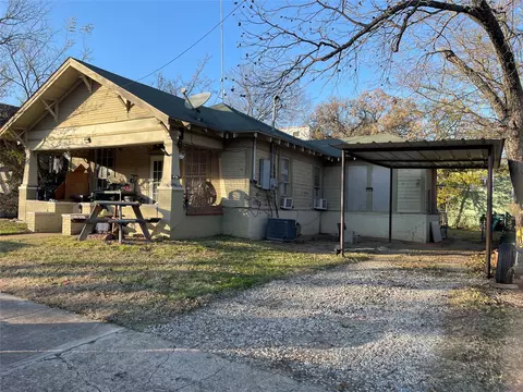 512 NW 5th St, Mineral Wells, TX 76067