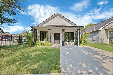 2214 Gordon St, Greenville, TX 75401