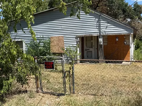 3511 College St, Greenville, TX 75401