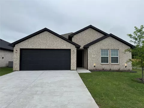 1305 Brad Kellar Dr, Greenville, TX 75402