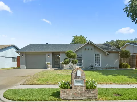 2033 Lymington Rd, Carrollton, TX 75007