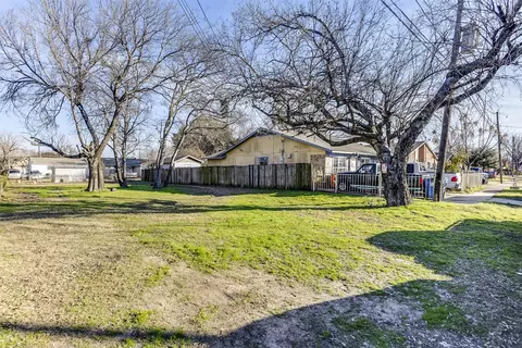 4036 Pringle Dr, Dallas, TX 75212