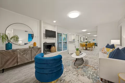5140 Amesbury Dr #212, Dallas, TX 75206
