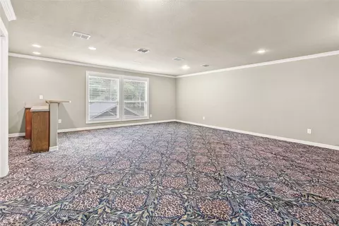 Living - 2007 Creekview Dr, Commerce, TX 75428 photo 5 of 5