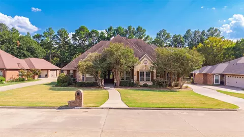Exterior - 2007 Creekview Dr, Commerce, TX 75428 photo 3 of 9