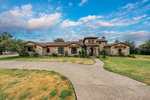 1160 The Shores Dr, Corsicana, TX 75109