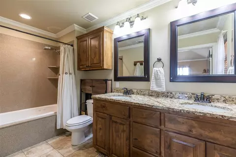 Bath - 3574 Firedog Rd, Abilene, TX 79606 photo 1 of 7