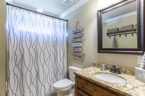 Bath - 3574 Firedog Rd, Abilene, TX 79606 photo 5 of 7