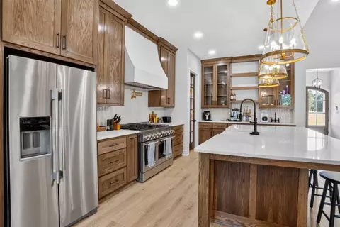 Kitchen - 2388 Lansing Switch Rd, Longview, TX 75602 photo 4 of 5