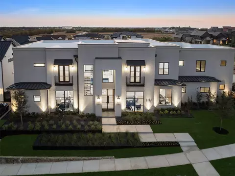 3385 Tuscan Oaks Dr, Frisco, TX 75034