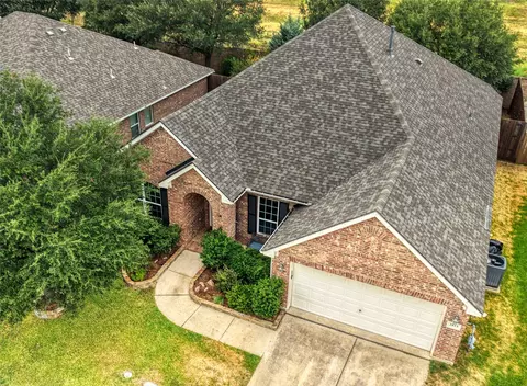 2815 Fox Creek Trl, Arlington, TX 76017