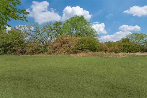 2701 Bideker Ave, Fort Worth, TX 76105
