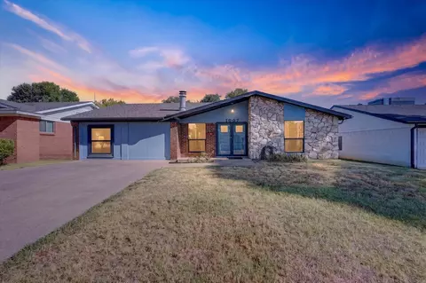 1007 Wildwood Dr, Arlington, TX 76011