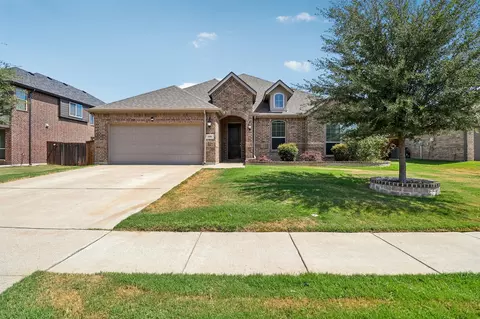 609 Richard St, Crowley, TX 76036