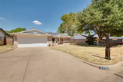 2913 David Ln, Arlington, TX 76013