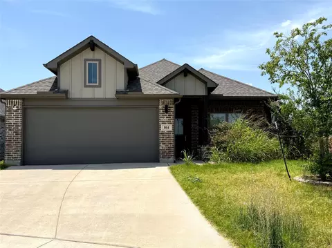 104 Tioga Cir, Waxahachie, TX 75165