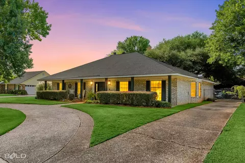220 Norcross St, Bossier City, LA 71111