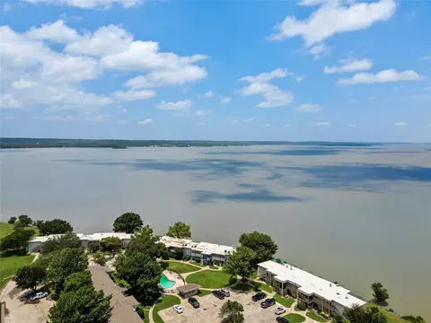 109 Harbor Dr #105, Runaway Bay, TX 76426