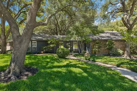 6542 Clearhaven Cir, Dallas, TX 75248