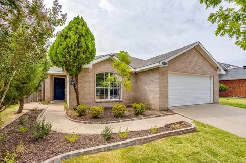 9825 Stoney Bridge Rd, Fort Worth, TX 76108