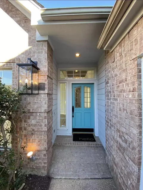 2409 N Hunter Place Ln, Arlington, TX 76006