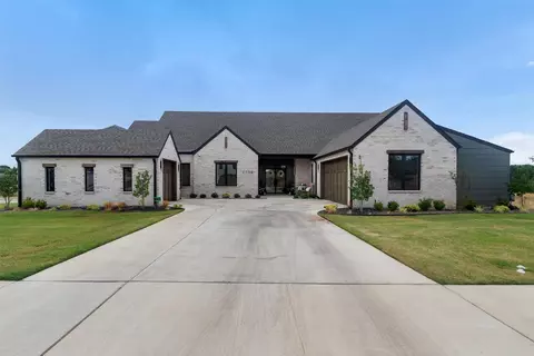 2702 Stonecrest Dr, Sherman, TX 75092