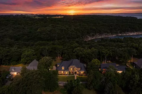 700 Coffee Cir, Pottsboro, TX 75076