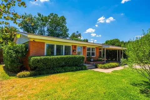 1820 Puritan Dr, Irving, TX 75061