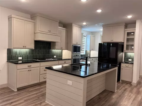 Kitchen - 2712 Rolling Meadow Rd, Celina, TX 75009 photo 3 of 3