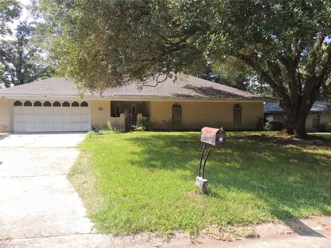 2029 S Kirkwood Dr, Shreveport, LA 71118