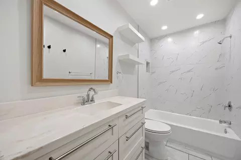Bath - 414 Maple Dr, Terrell, TX 75160 photo 2 of 2