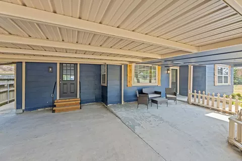 Exterior - 204 N 3rd St, Celeste, TX 75423 photo 3 of 7