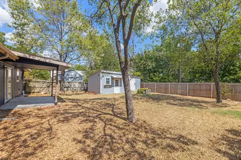 Exterior - 204 N 3rd St, Celeste, TX 75423 photo 5 of 7