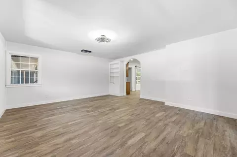 Living - 204 N 3rd St, Celeste, TX 75423 photo 5 of 5