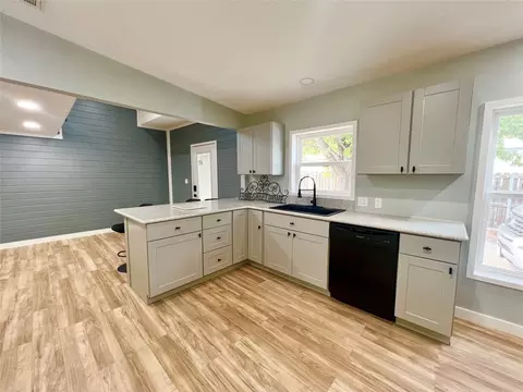 Kitchen - 206 Vine St, Bangs, TX 76823 photo 1 of 7