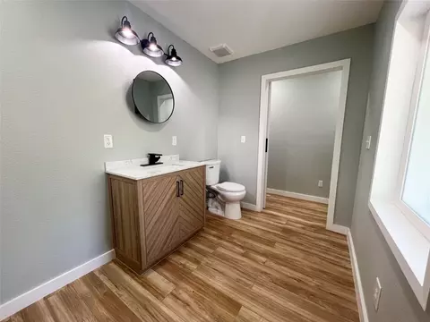 Bath - 206 Vine St, Bangs, TX 76823 photo 4 of 5